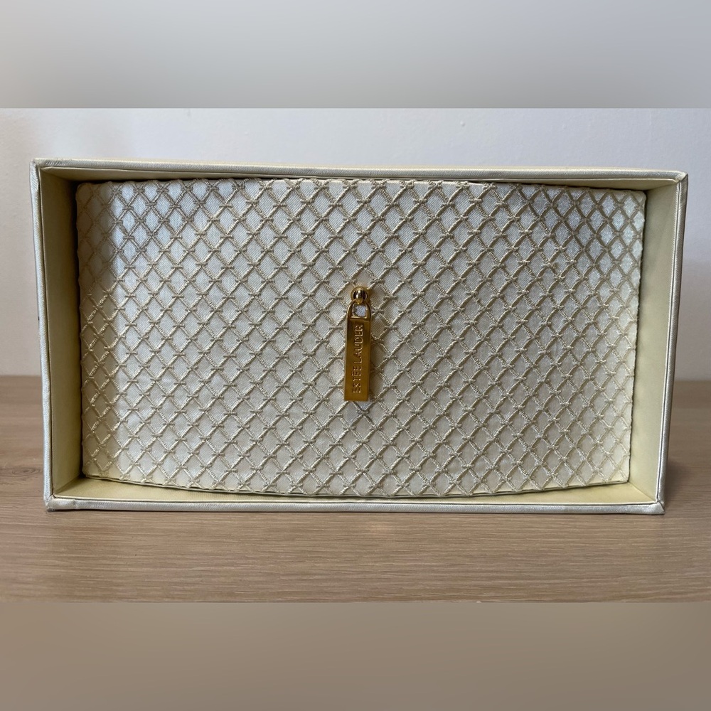 Estée Lauder VTG Silky Dresser Top Perfume / Makeup Drawer ( Read Below ) 👇🏼